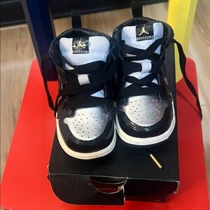 Jordan Kids Black and Silver Sneakers